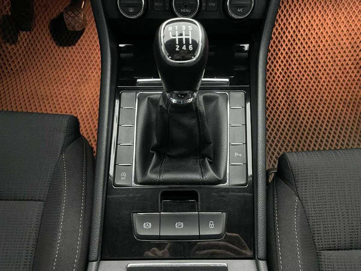 Купить Skoda Superb, 2016, 160 000 км, фото №12