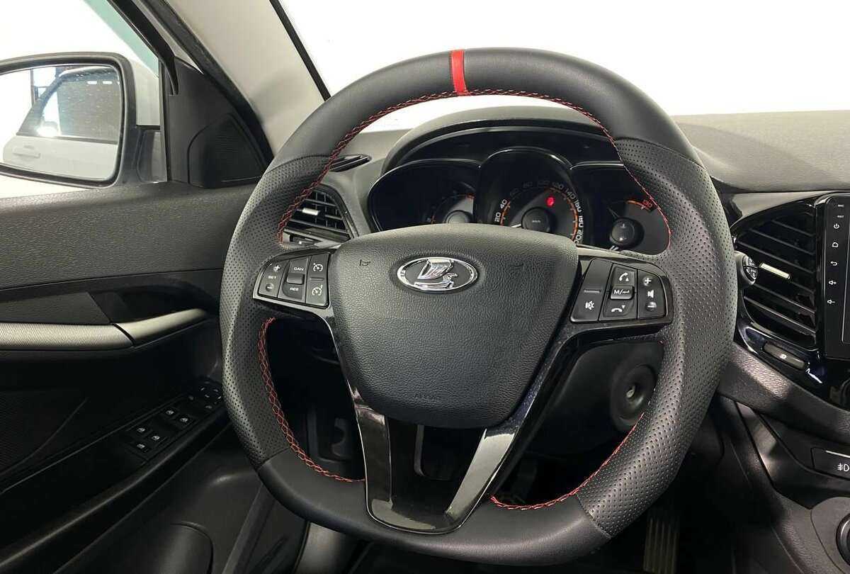 Купить Lada (ВАЗ) Vesta SW, 2019, 87 732 км, фото №9