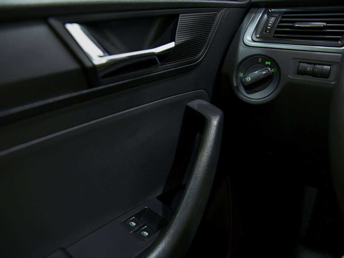 Купить Skoda Rapid, 2018, 51 915 км, фото №8