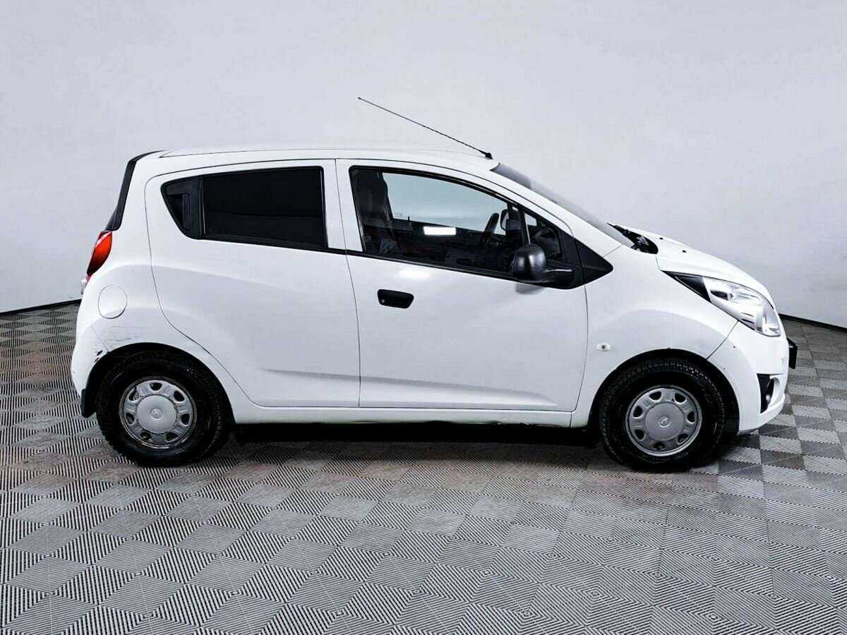 Купить Chevrolet Spark, 2013, 90 387 км, фото №4