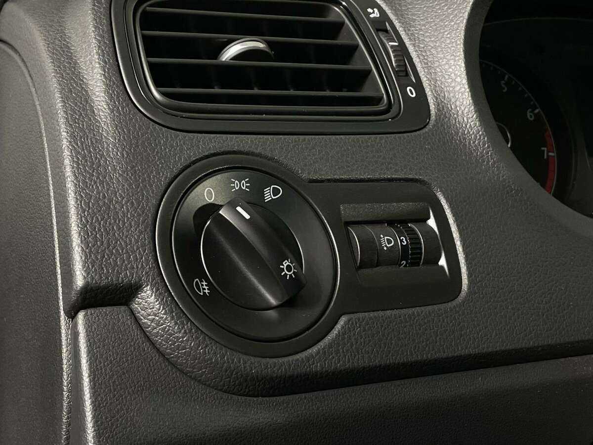 Купить Volkswagen Polo, 2019, 60 000 км, фото №8