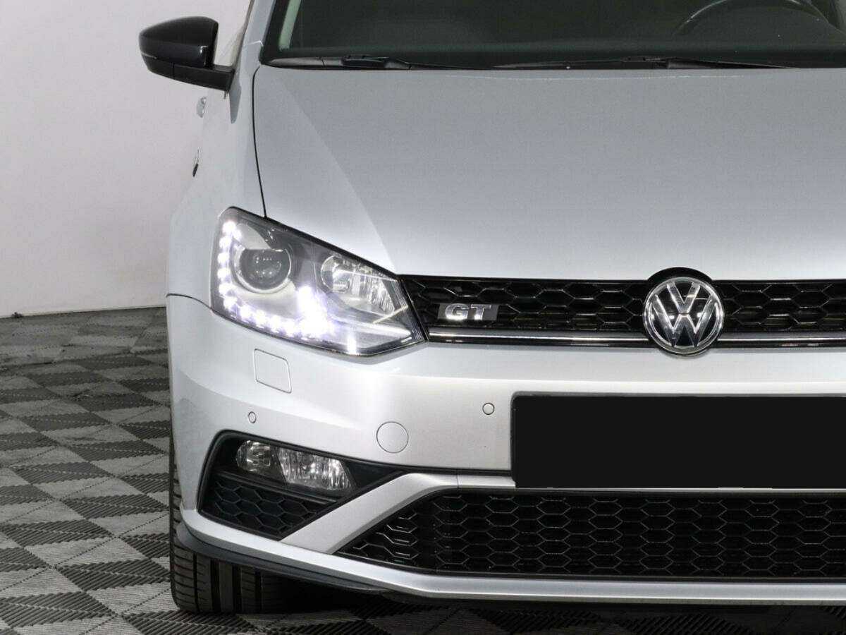 Купить Volkswagen Polo, 2017, 120 049 км, фото №12