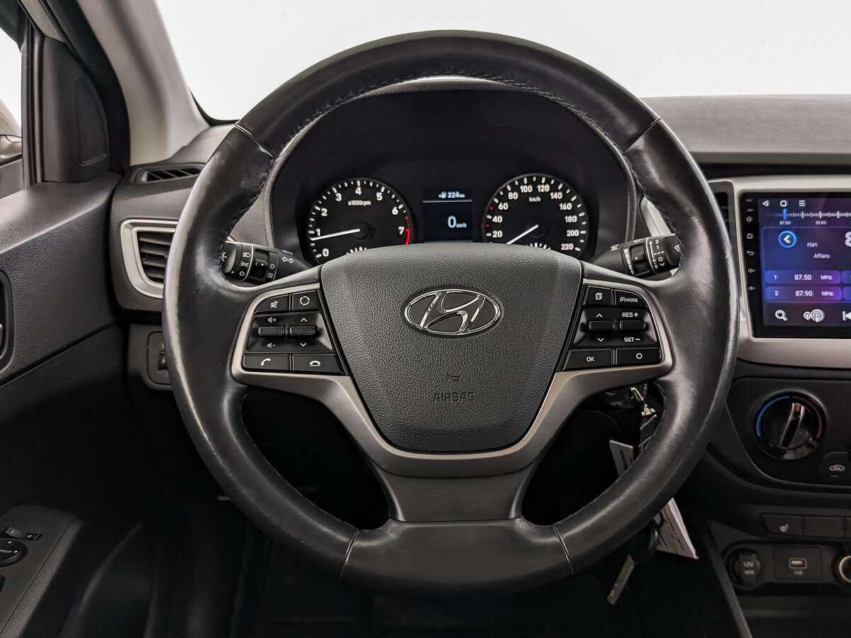 Купить Hyundai Solaris, 2020, 24 865 км, фото №18