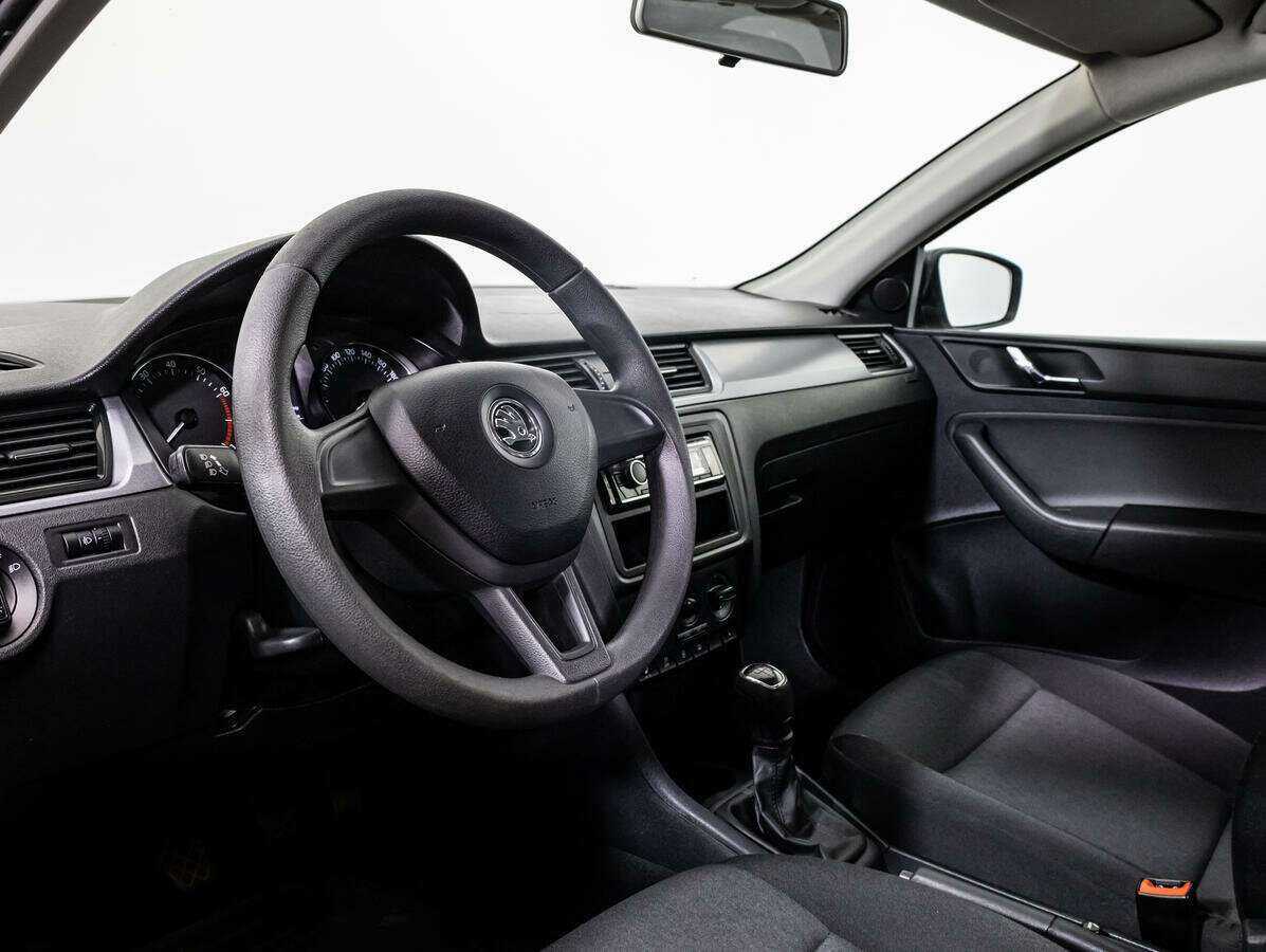Купить Skoda Rapid, 2017, 81 872 км, фото №9