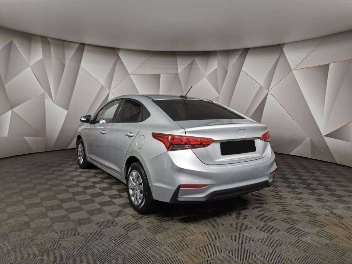 Купить Hyundai Solaris, 2018, 102 143 км, фото №4