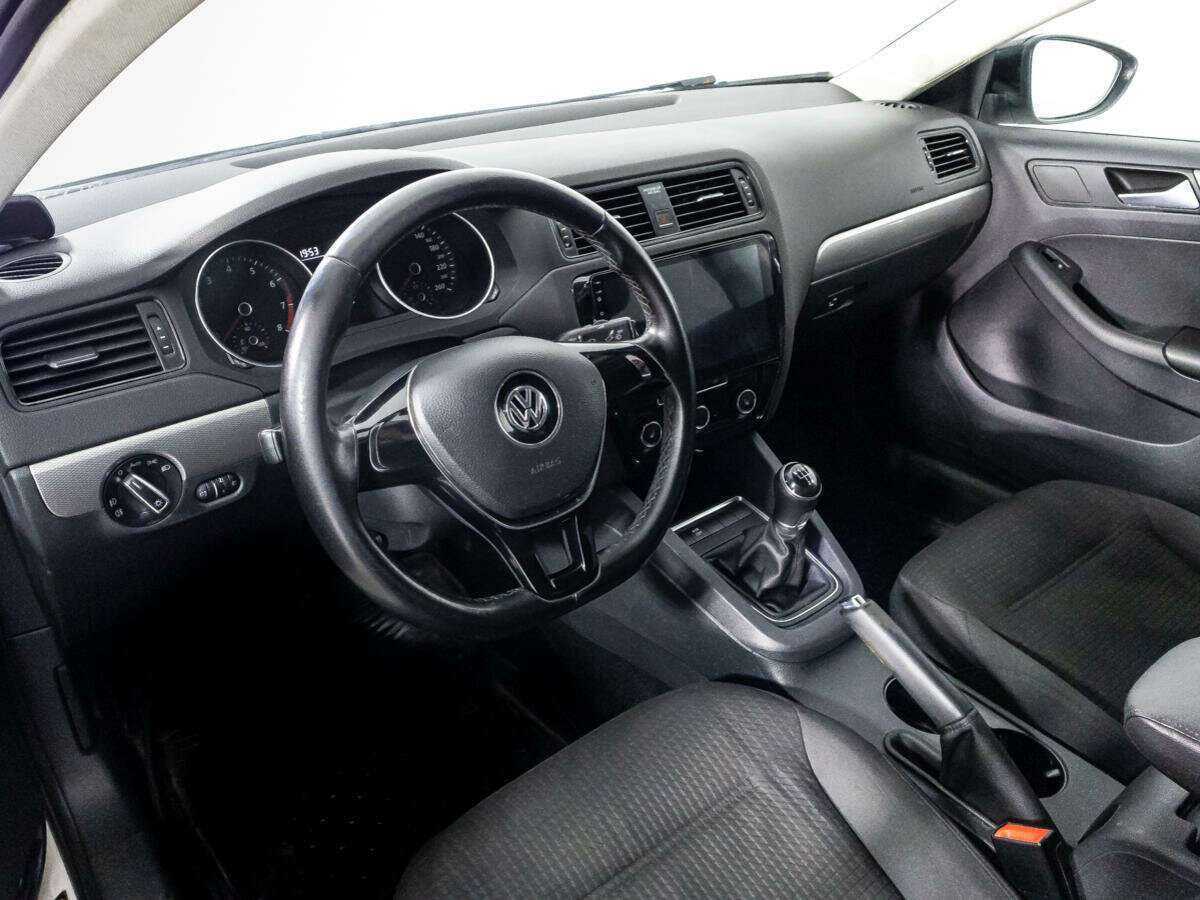 Купить Volkswagen Jetta, 2015, 143 848 км, фото №11