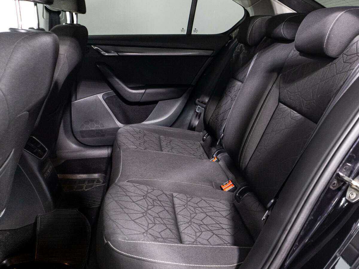 Купить Skoda Octavia, 2019, 268 337 км, фото №10