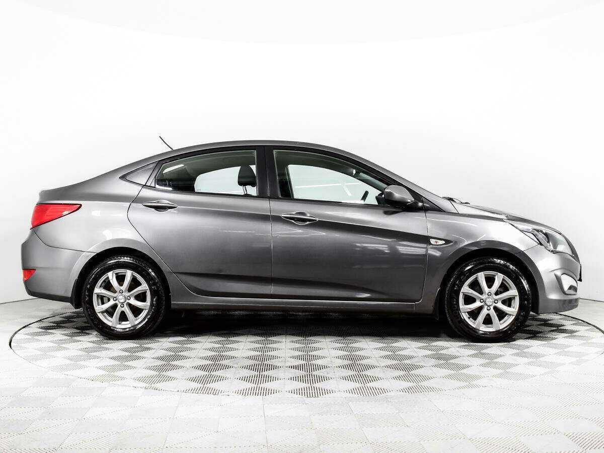 Купить Hyundai Solaris, 2016, 130 272 км, фото №4