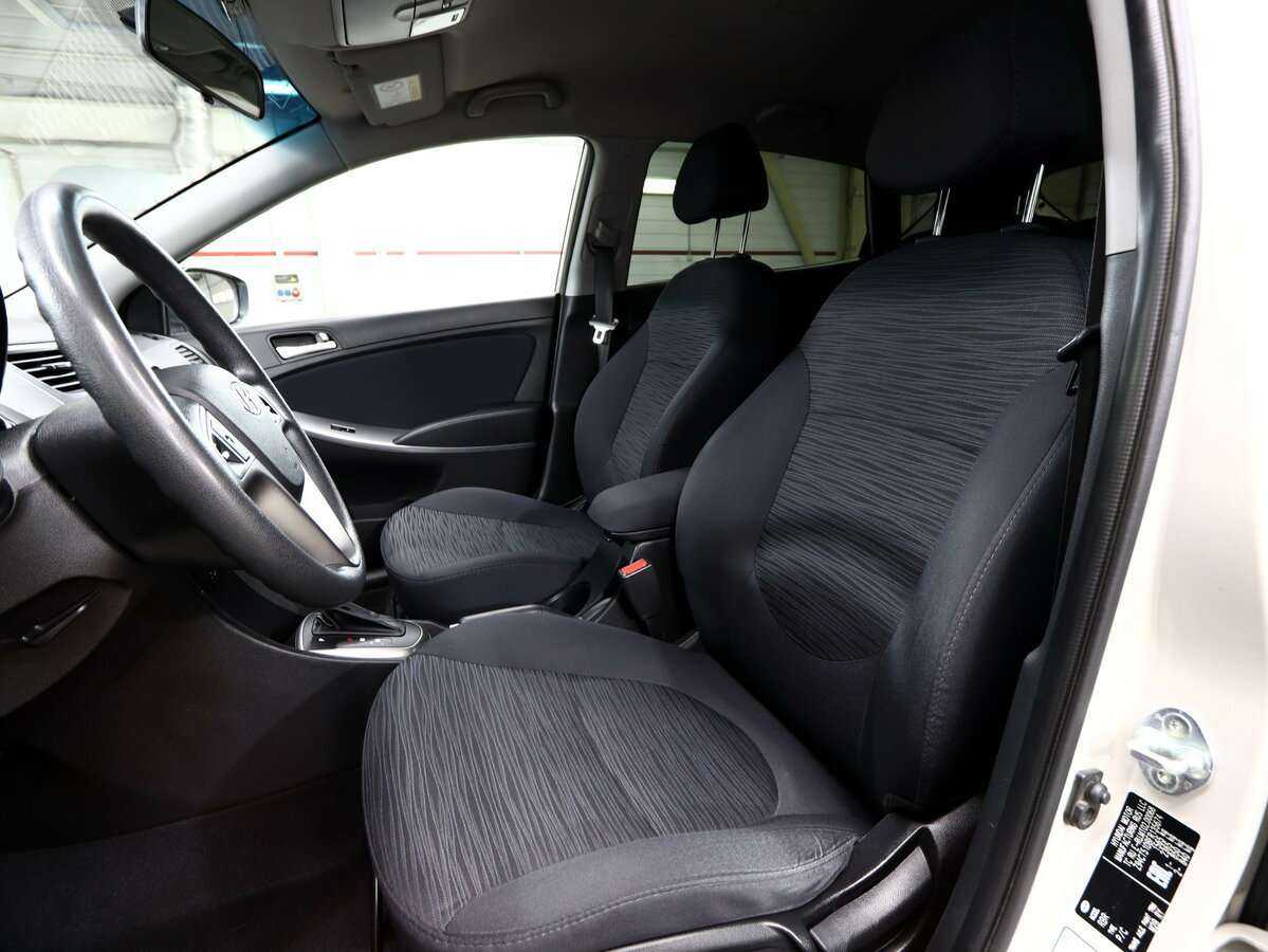 Купить Hyundai Solaris, 2015, 136 000 км, фото №9