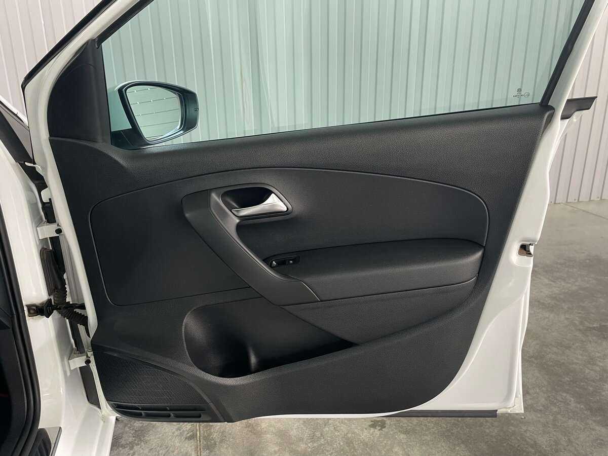 Купить Volkswagen Polo, 2018, 110 272 км, фото №16