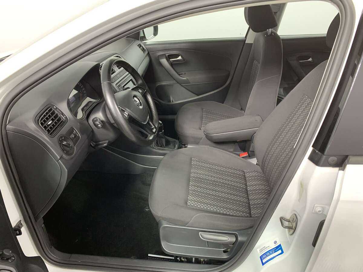 Купить Volkswagen Polo, 2019, 99 405 км, фото №12