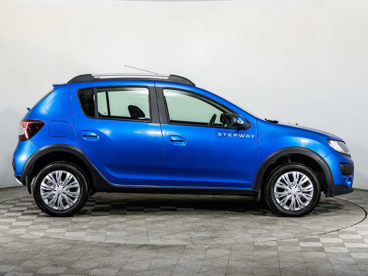 Купить Renault Sandero Stepway, 2017, 101 800 км, фото №4