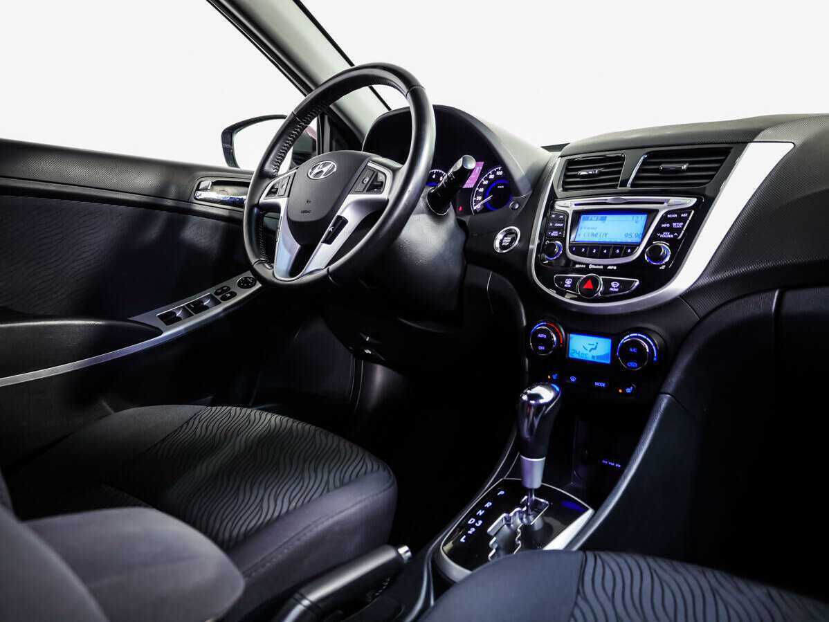 Купить Hyundai Solaris, 2012, 127 497 км, фото №8