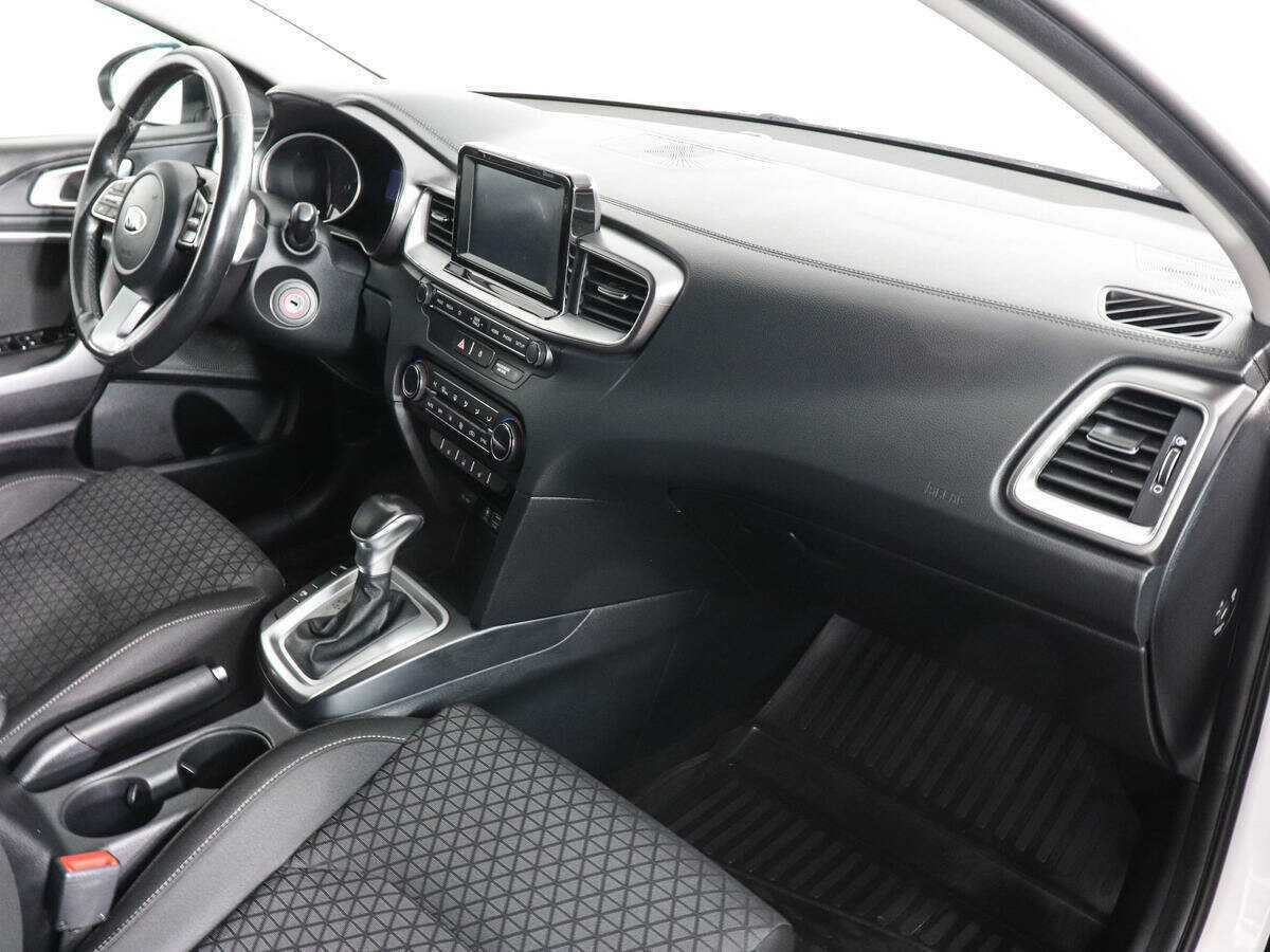 Купить Kia Ceed, 2019, 172 917 км, фото №9
