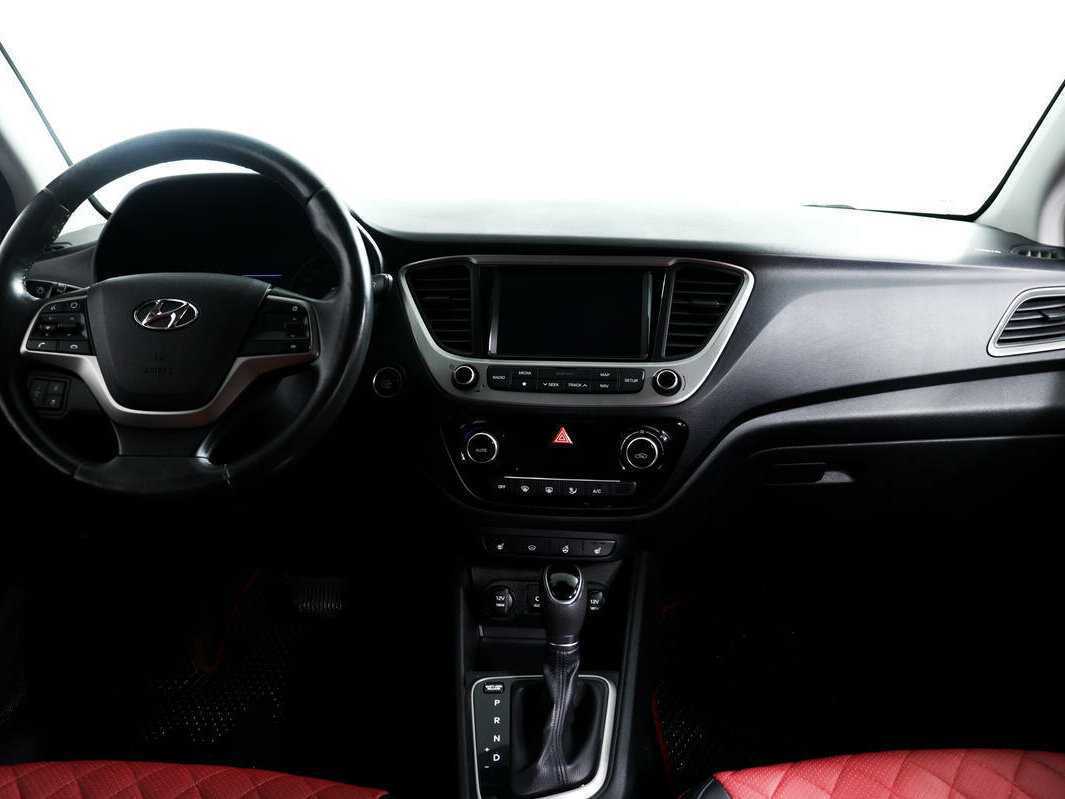 Купить Hyundai Solaris, 2017, 149 664 км, фото №11