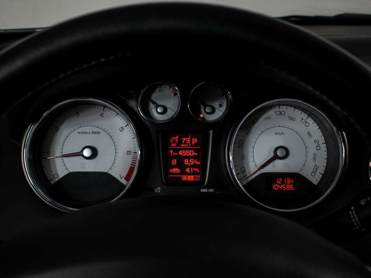 Купить Peugeot 408, 2018, 104 200 км, фото №10