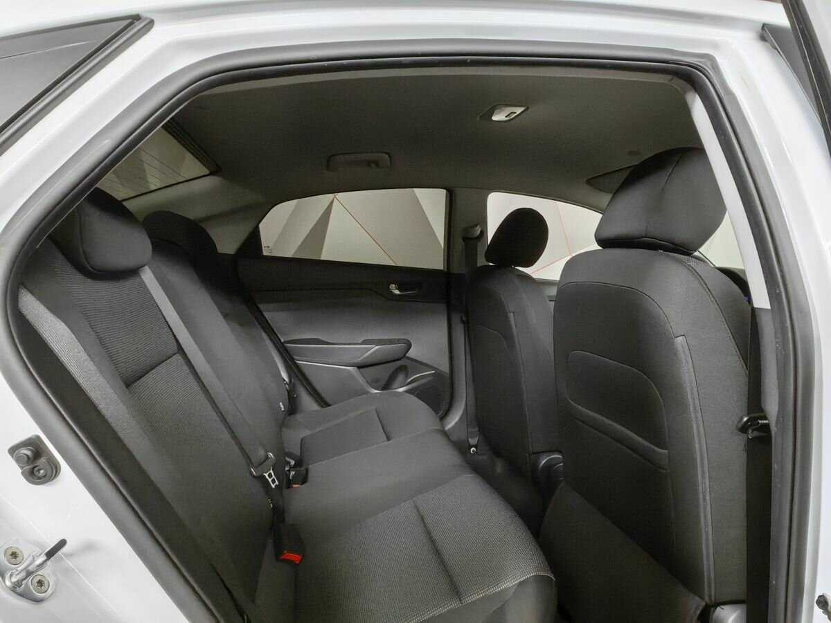 Купить Hyundai Solaris, 2021, 60 846 км, фото №12