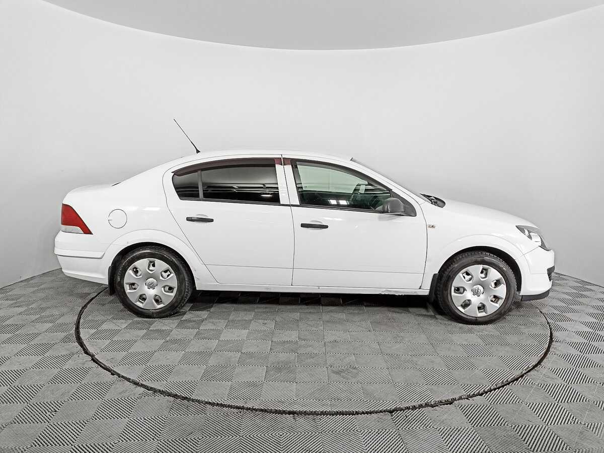 Купить Opel Astra, 2013, 170 567 км, фото №4