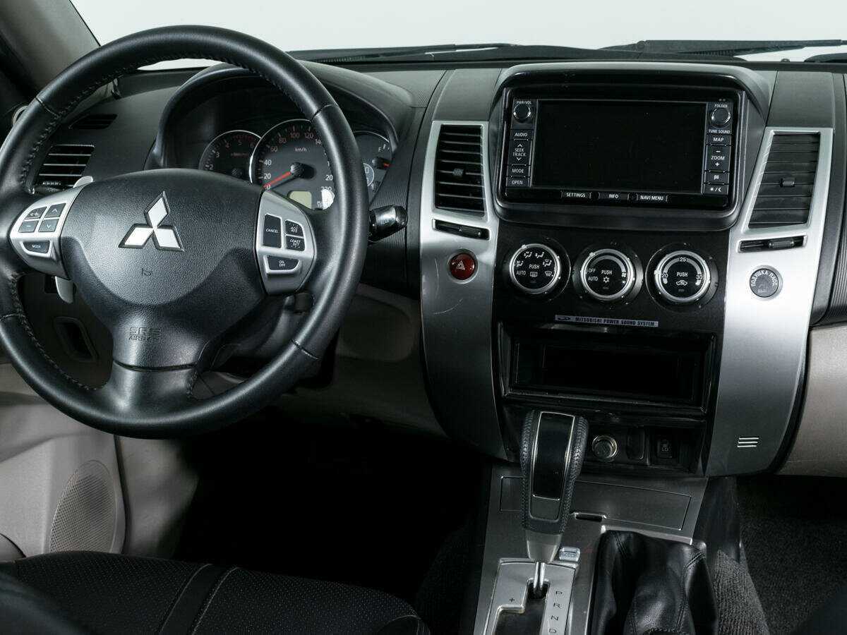 Купить Mitsubishi Pajero Sport, 2013, 306 556 км, фото №12