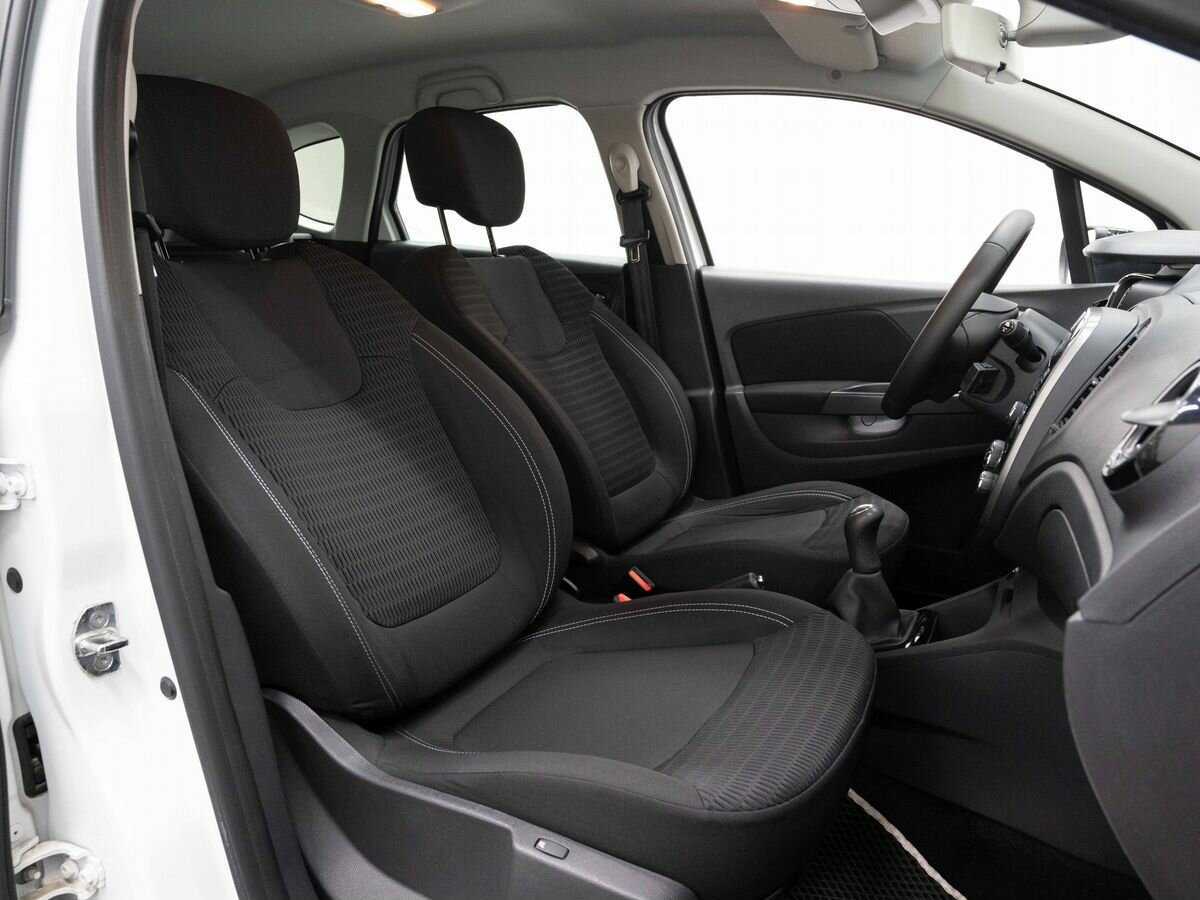 Купить Renault Kaptur, 2017, 38 213 км, фото №12