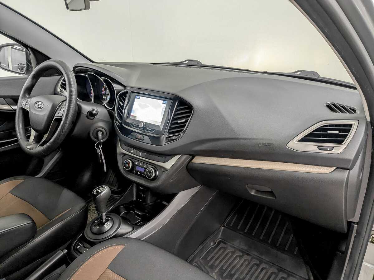 Купить Lada (ВАЗ) Vesta, 2017, 101 482 км, фото №11