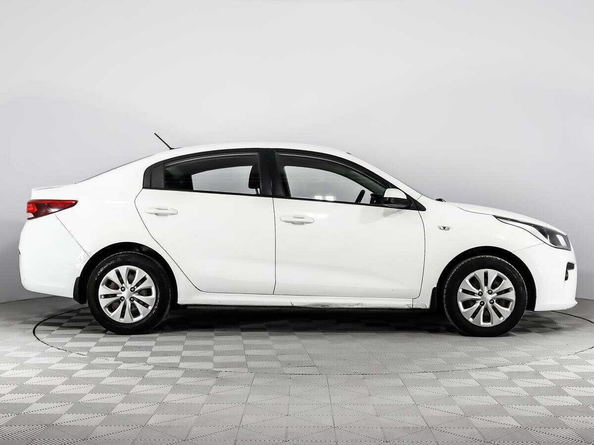 Купить Kia Rio, 2018, 328 864 км, фото №4