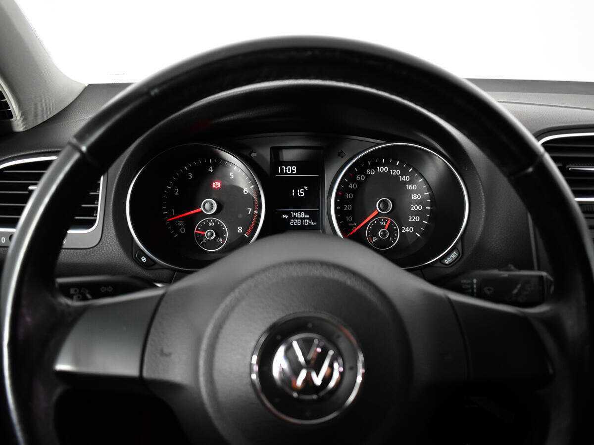 Купить Volkswagen Golf, 2012, 228 103 км, фото №11