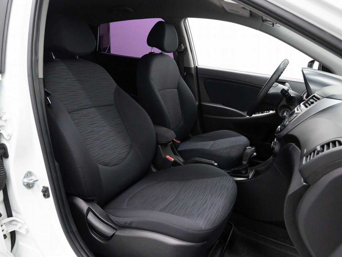 Купить Hyundai Solaris, 2015, 244 000 км, фото №11