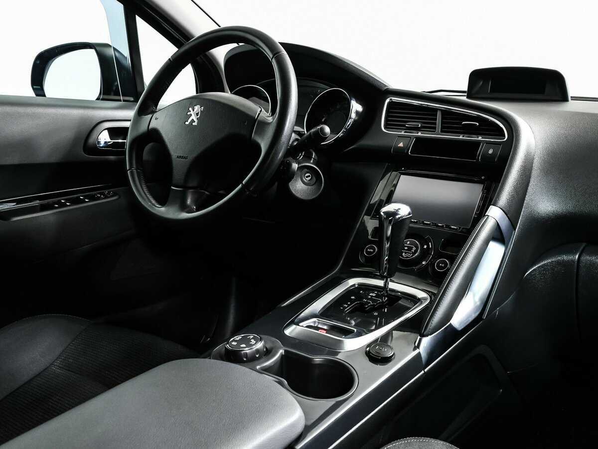 Купить Peugeot 3008, 2016, 121 671 км, фото №9