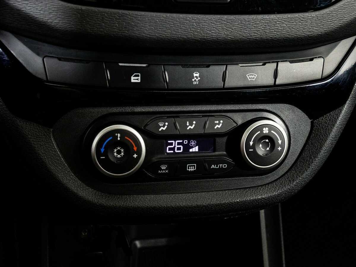 Купить Lada (ВАЗ) Vesta SW, 2019, 60 648 км, фото №14