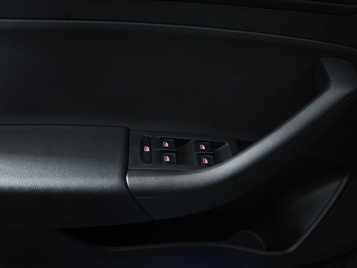 Купить Volkswagen Polo, 2020, 137 112 км, фото №12