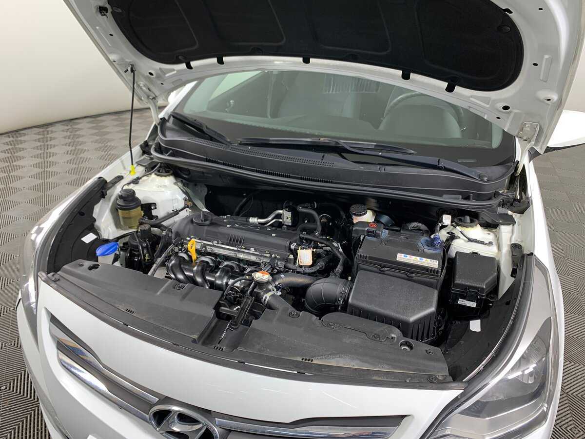 Купить Hyundai Solaris, 2016, 83 205 км, фото №11