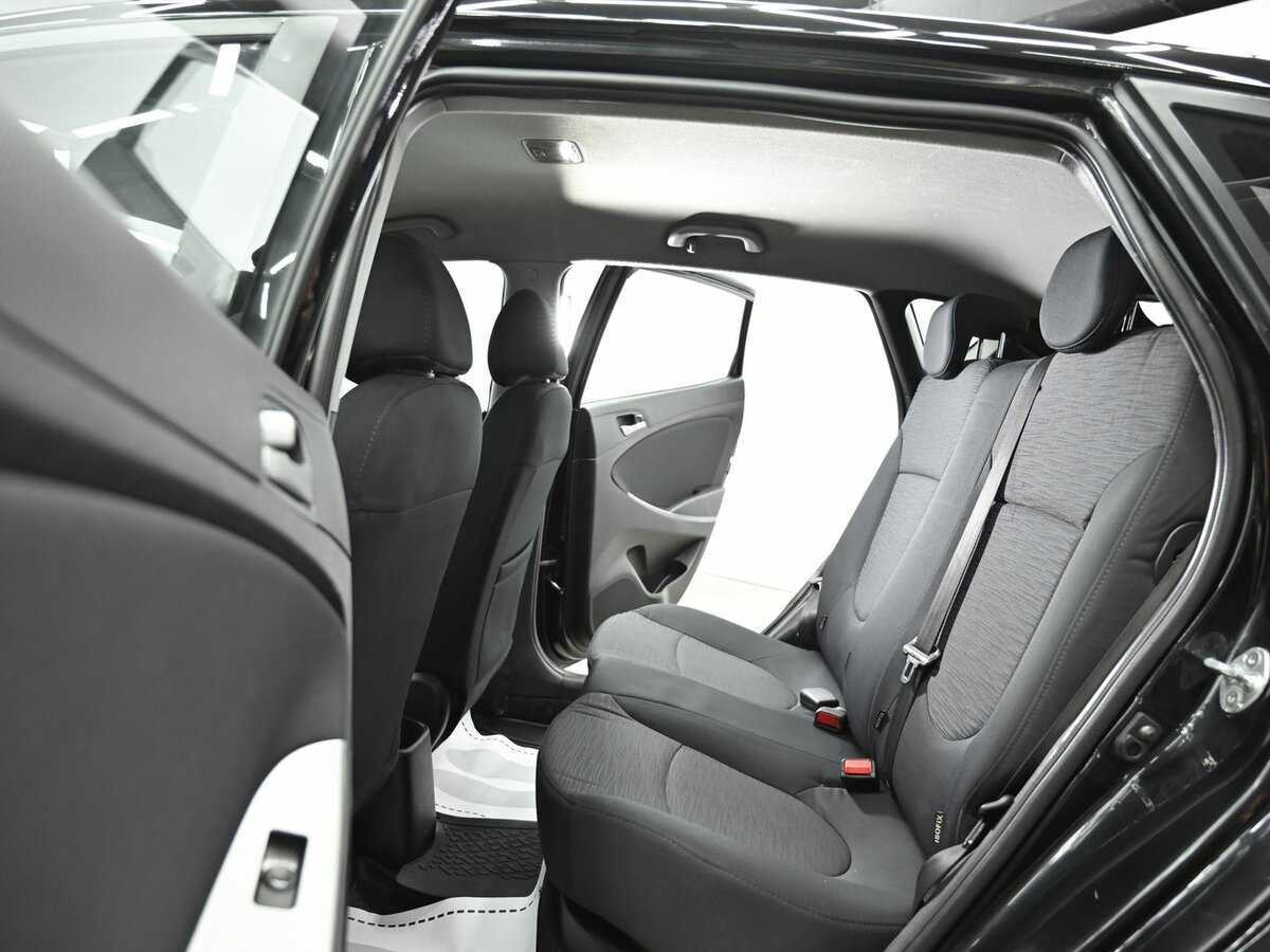 Купить Hyundai Solaris, 2015, 159 000 км, фото №12