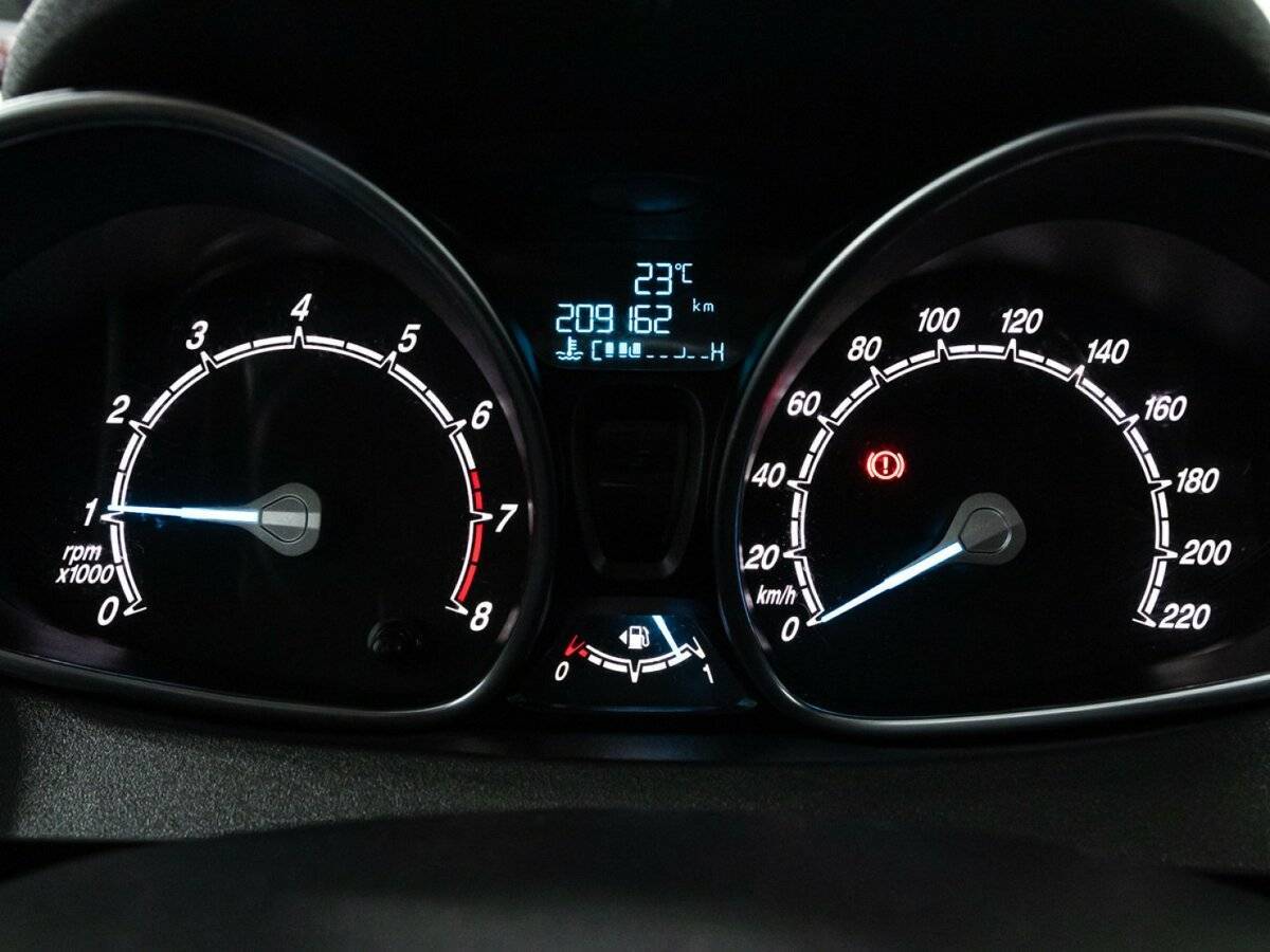 Купить Ford Fiesta, 2015, 209 127 км, фото №12