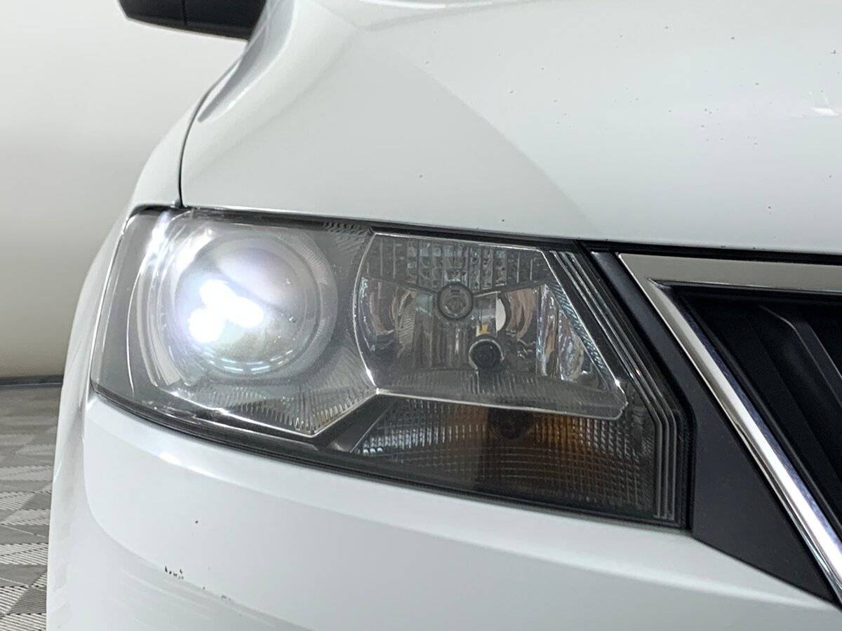 Купить Skoda Rapid, 2015, 170 380 км, фото №10