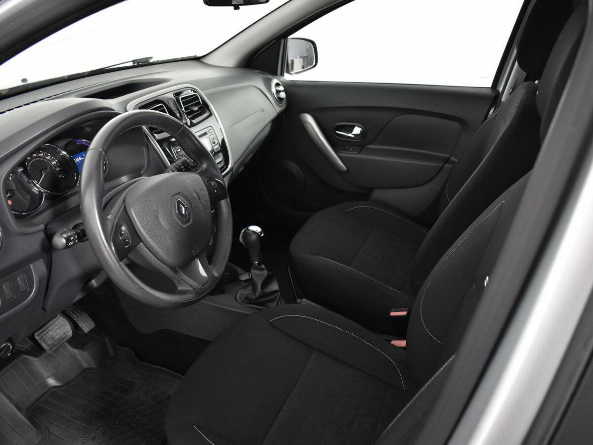 Купить Renault Sandero Stepway, 2017, 127 367 км, фото №6