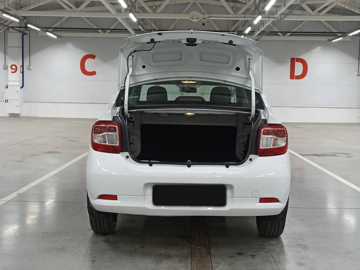 Купить Renault Logan, 2017, 100 674 км, фото №10