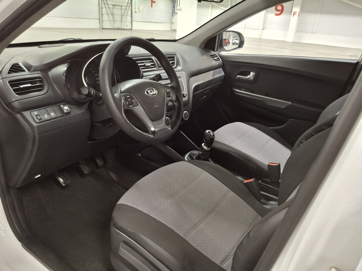 Купить Kia Rio III Рестайлинг, 2015, 233 786 км, фото №15