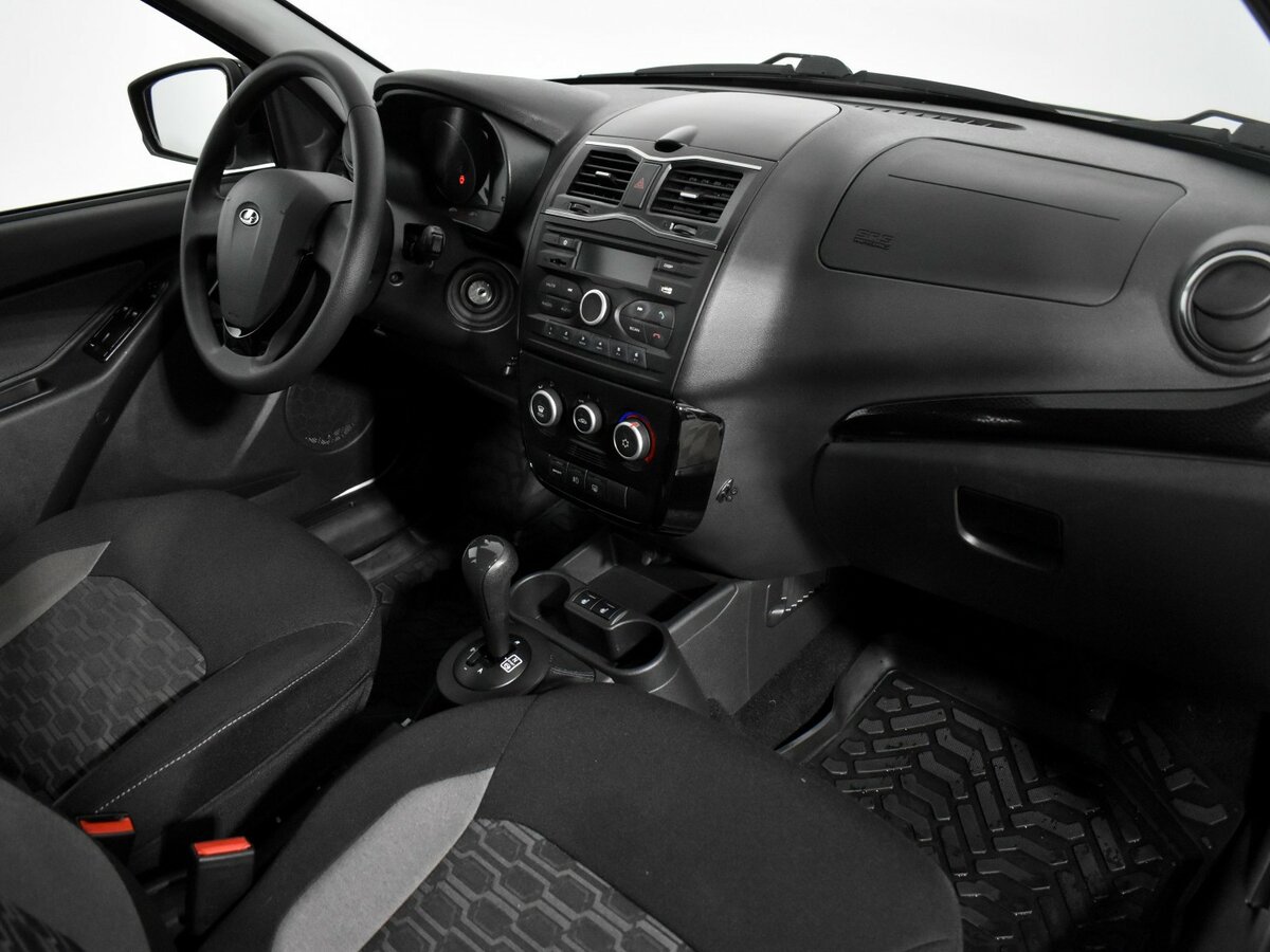 Купить Lada (ВАЗ) Granta Cross I Рестайлинг, 2019, 29 714 км, фото №12