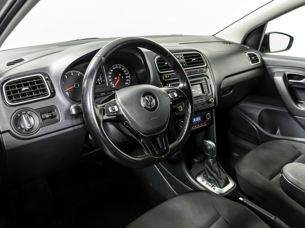 Купить Volkswagen Polo V Рестайлинг, 2018, 93 500 км, фото №10