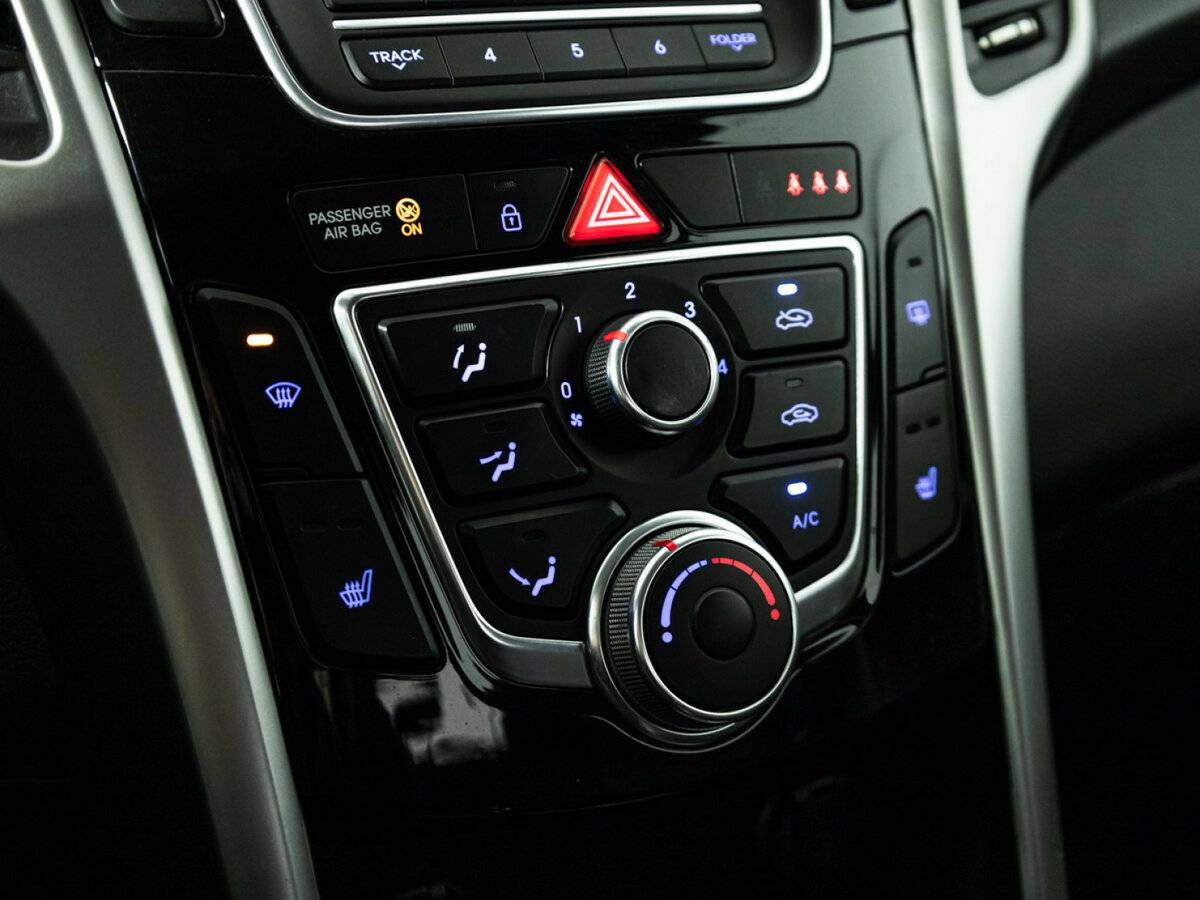 Купить Hyundai i30 II Рестайлинг, 2015, 114 146 км, фото №15