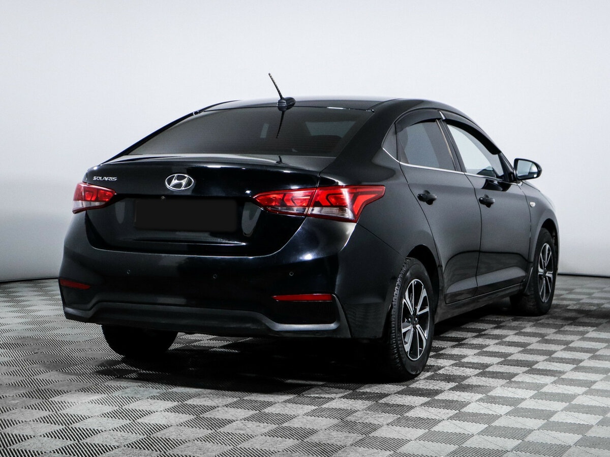 Купить Hyundai Solaris II, 2018, 147 146 км, фото №4